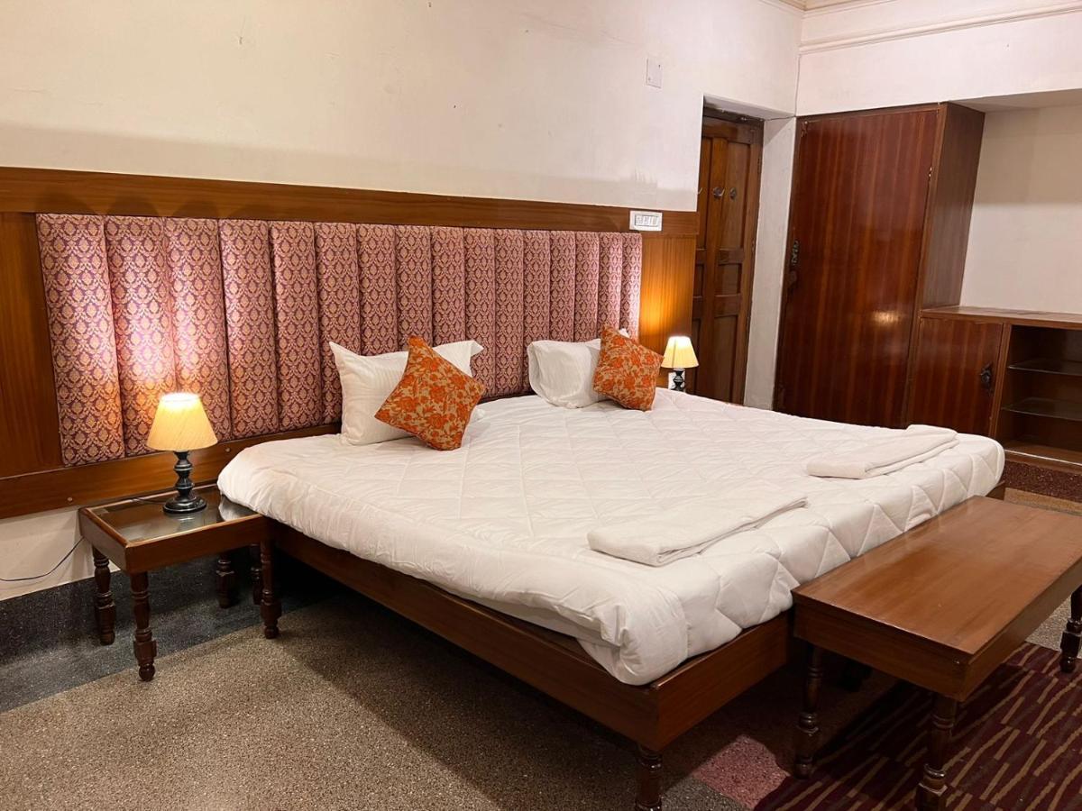 Aavaa Shanti Niwas Varanasi Exterior foto